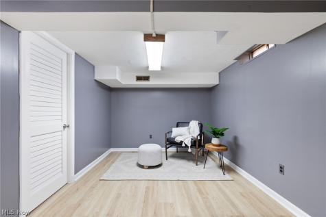 17506 Independence Court Brook Park OH 44142