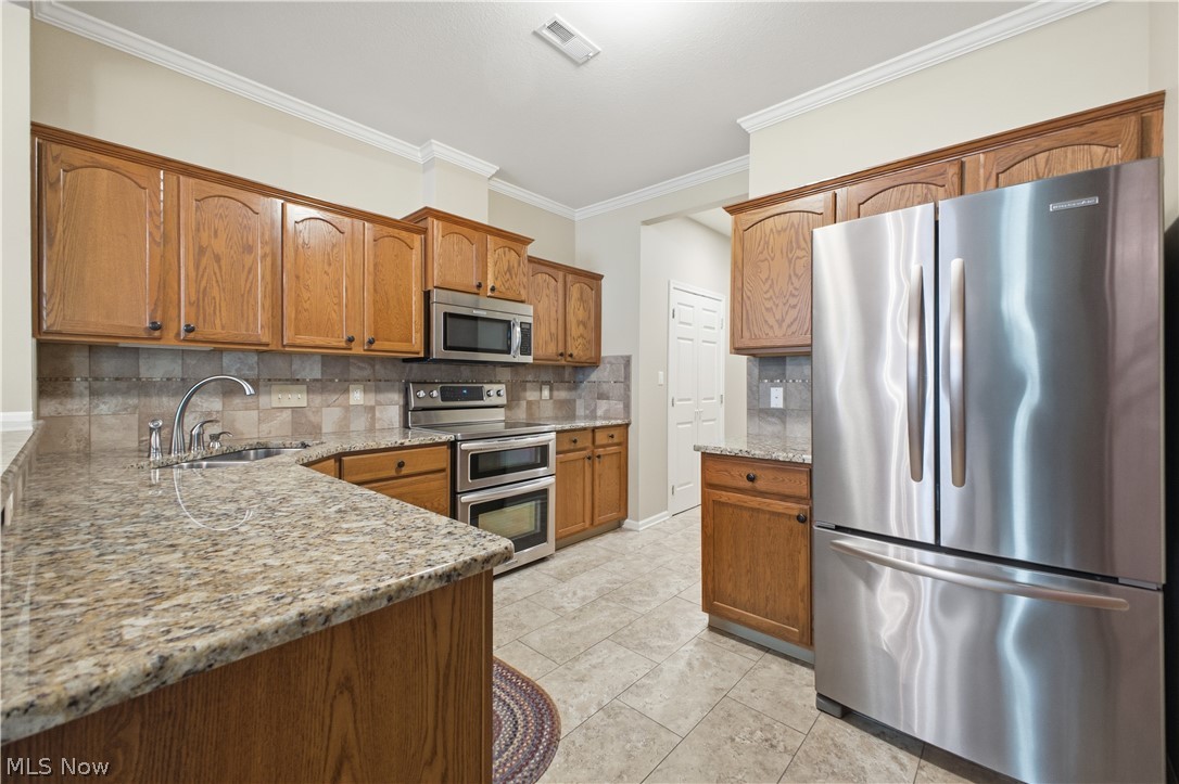 27 D Hunters Woods Drive Canfield OH 44406
