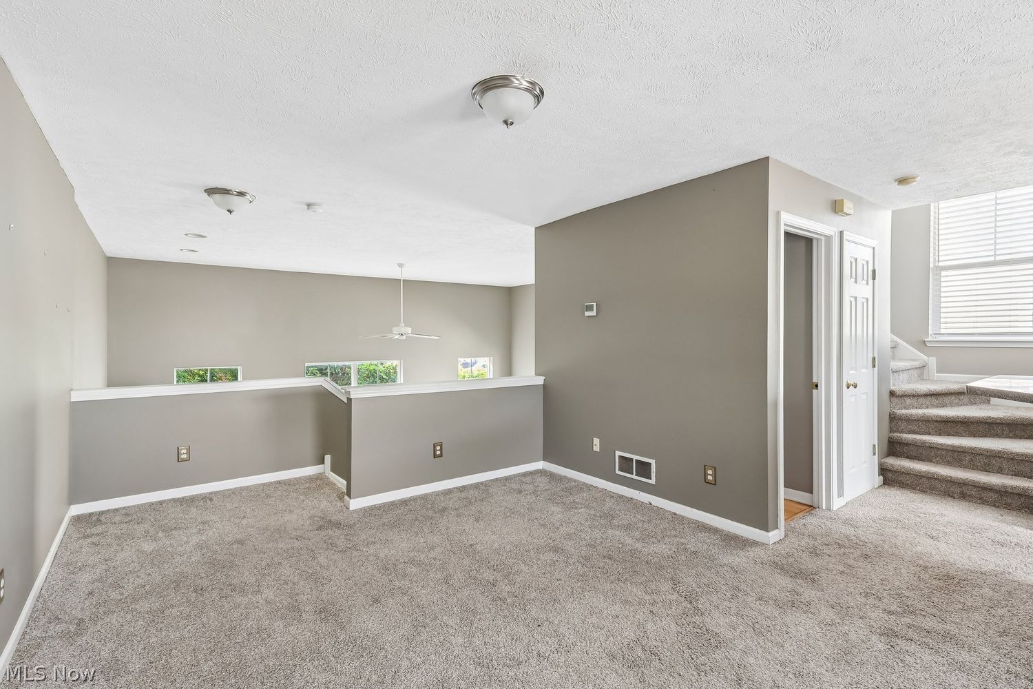 17633 Wildwood Lane Cleveland OH 44119