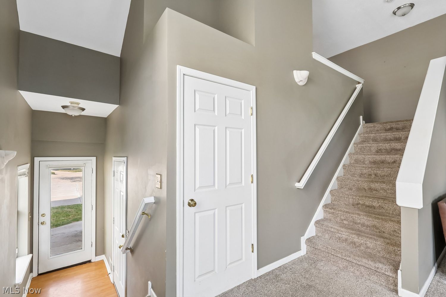 17633 Wildwood Lane Cleveland OH 44119