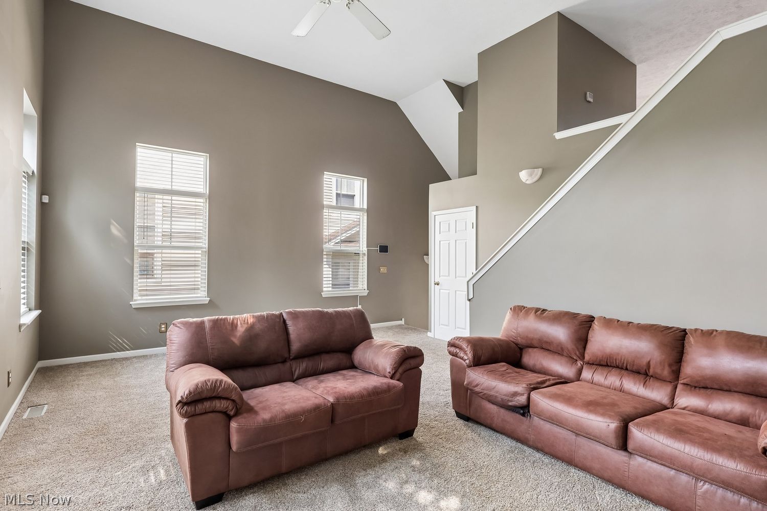 17633 Wildwood Lane Cleveland OH 44119