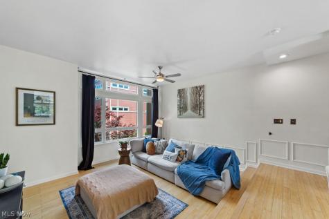 8406 Franklin Boulevard Cleveland OH 44102