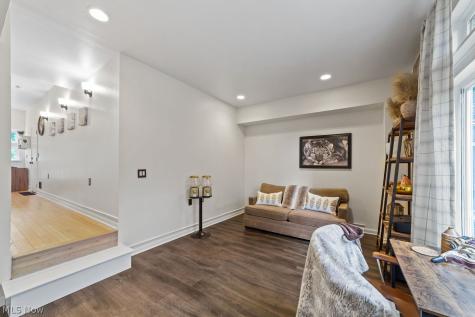 8406 Franklin Boulevard Cleveland OH 44102