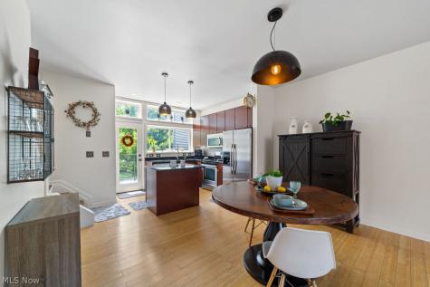 8406 Franklin Boulevard Cleveland OH 44102