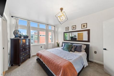 8406 Franklin Boulevard Cleveland OH 44102