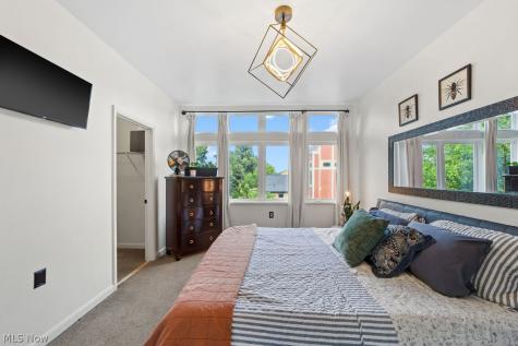 8406 Franklin Boulevard Cleveland OH 44102