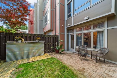 8406 Franklin Boulevard Cleveland OH 44102