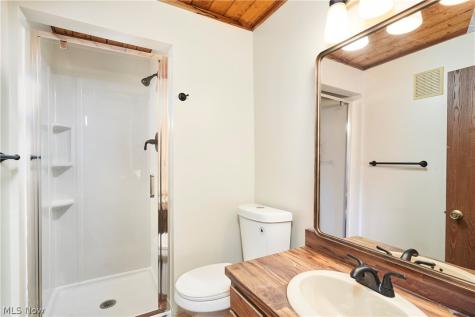 1722 Treetop Trail Akron OH 44313