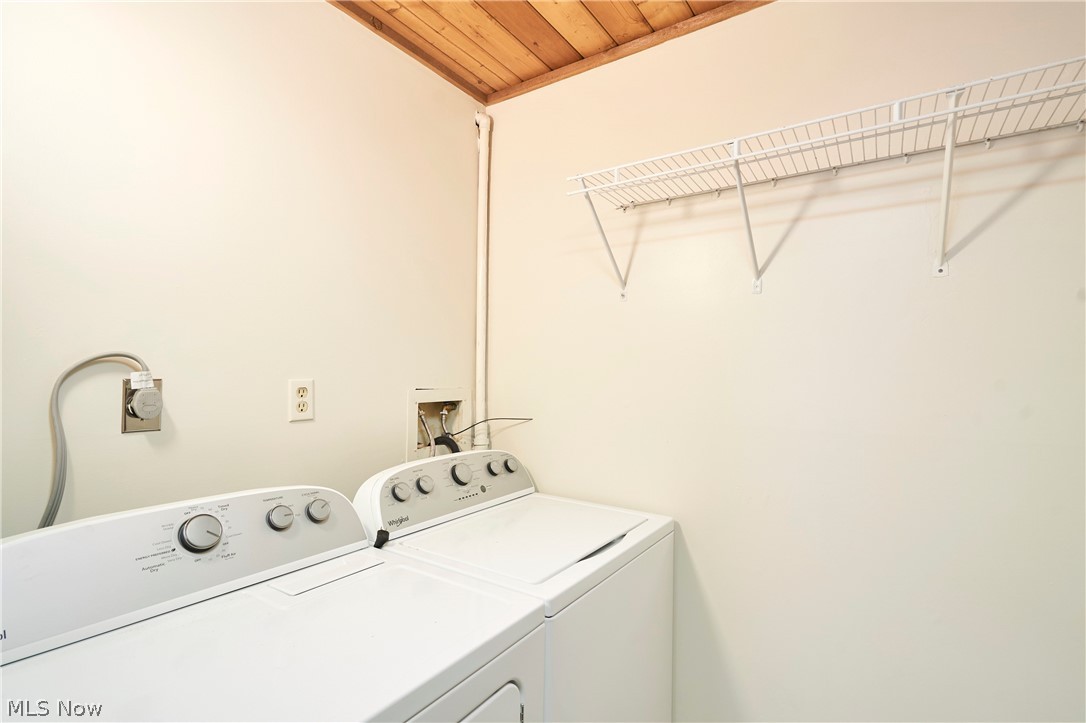 1722 Treetop Trail Akron OH 44313