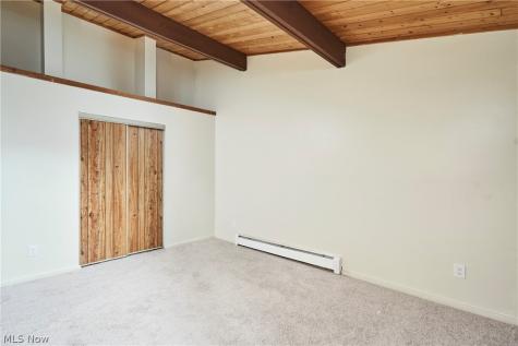 1722 Treetop Trail Akron OH 44313