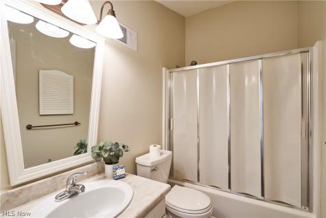 880 Hampton Ridge Drive Akron OH 44313