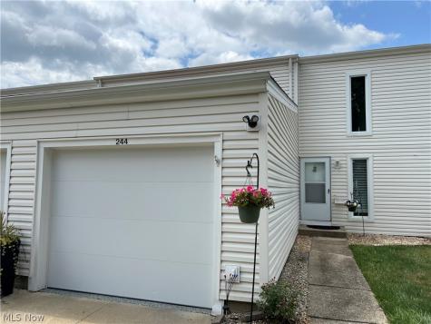 244 Deepwood Drive Wadsworth OH 44281