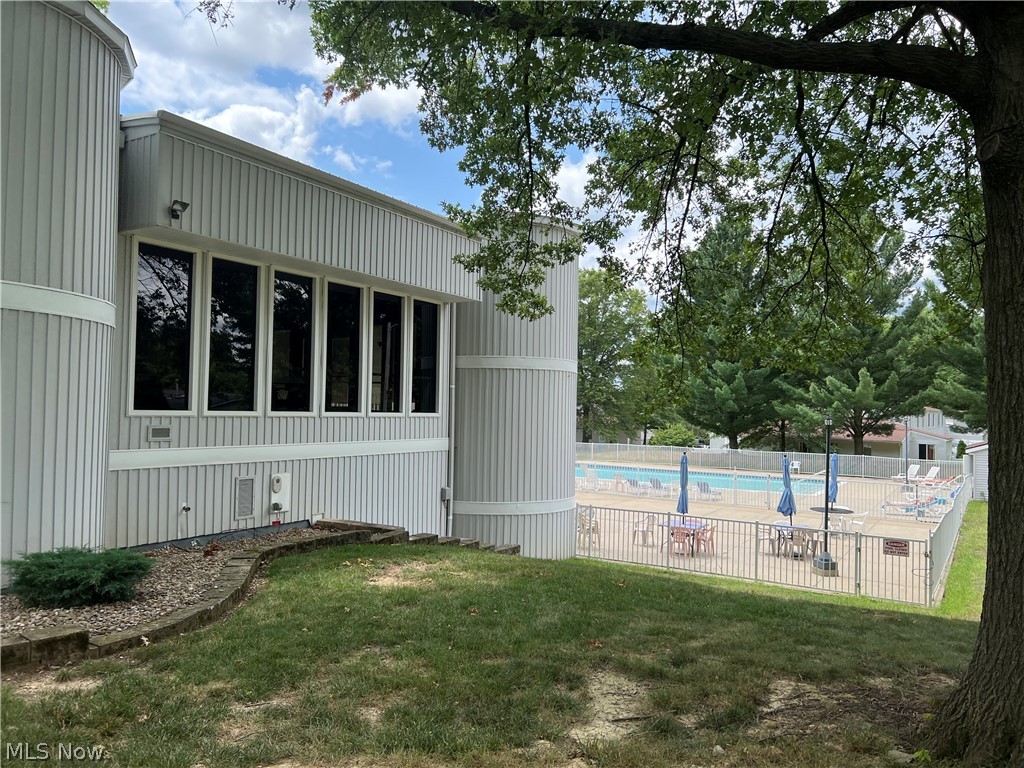 244 Deepwood Drive Wadsworth OH 44281