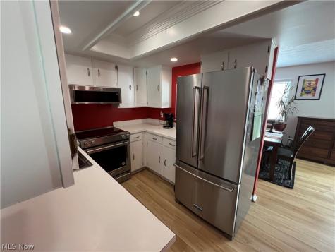 244 Deepwood Drive Wadsworth OH 44281