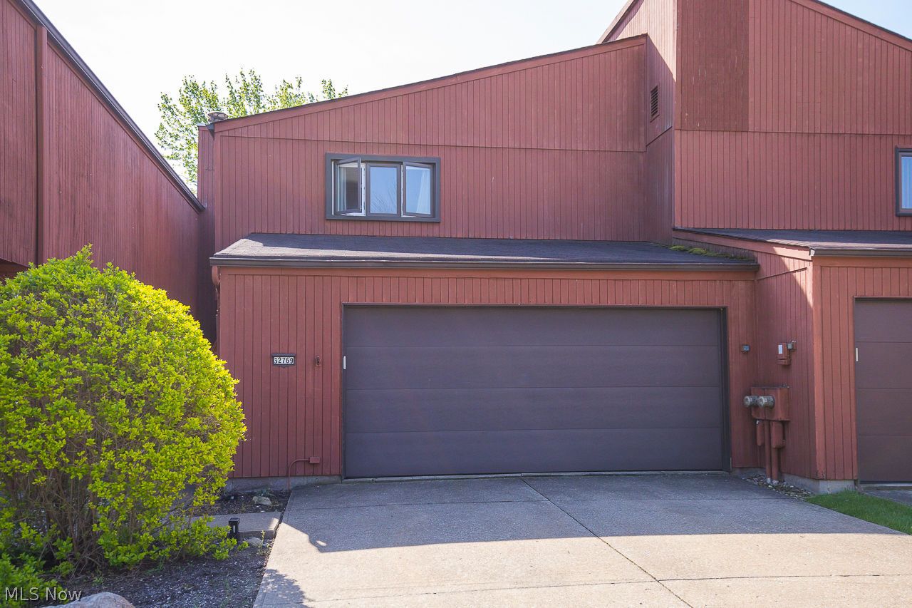 32769 Willowbrook Lane North Ridgeville OH 44039