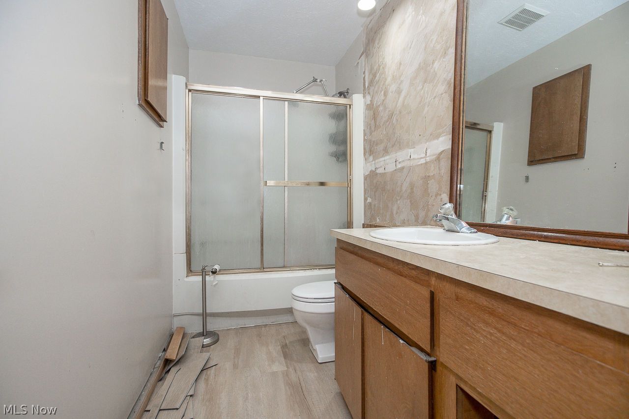 32769 Willowbrook Lane North Ridgeville OH 44039