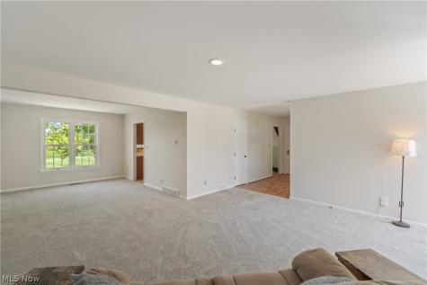 31 Ironwood Drive Westfield Center OH 44251