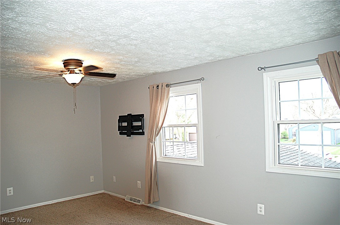 8867 Holly Lane Olmsted Falls OH 44138