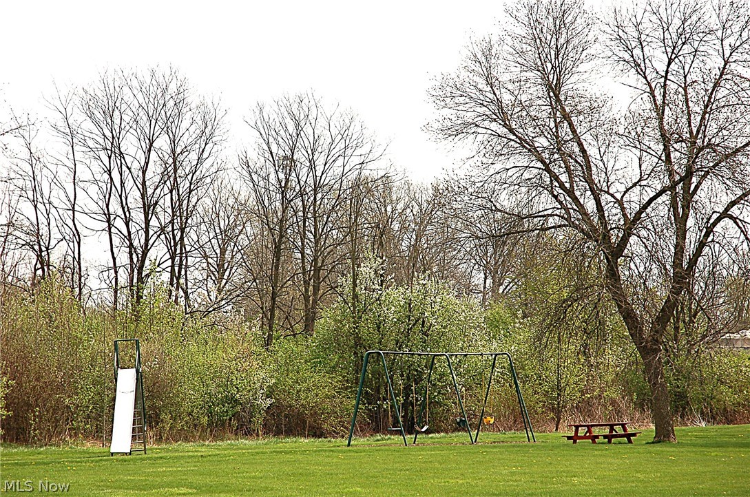 8867 Holly Lane Olmsted Falls OH 44138