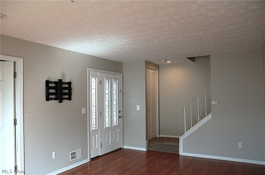 8867 Holly Lane Olmsted Falls OH 44138