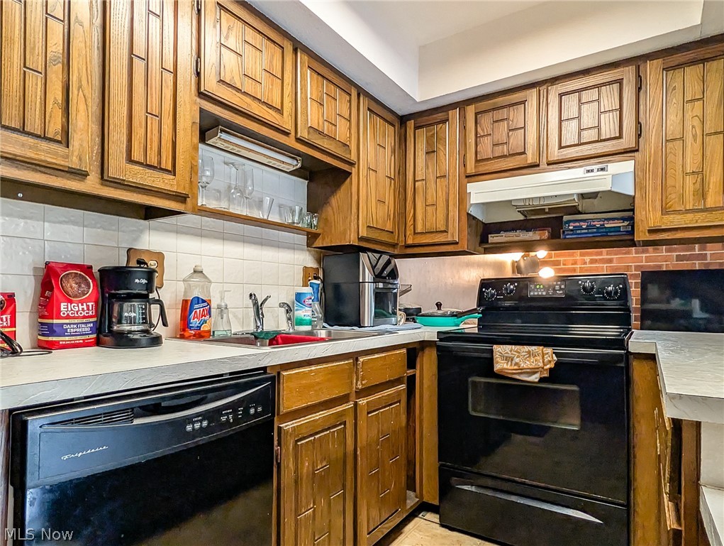 2069 Penguin Avenue Akron OH 44319