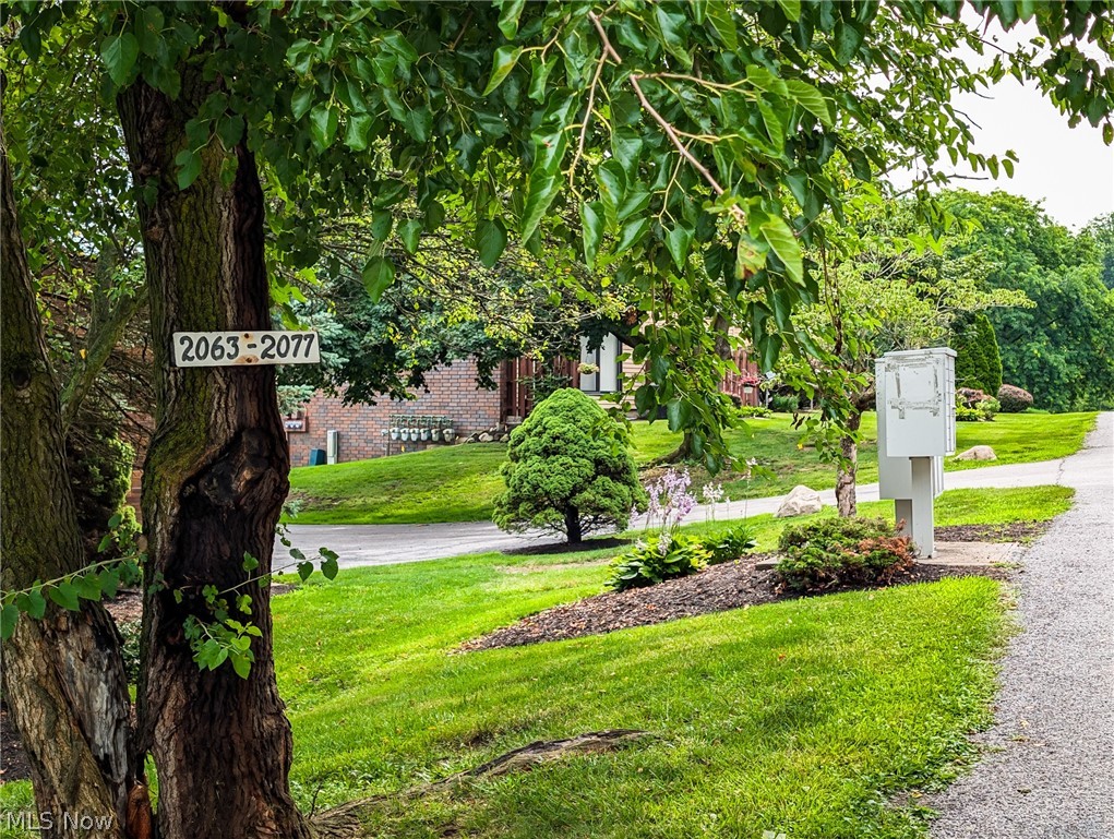 2069 Penguin Avenue Akron OH 44319