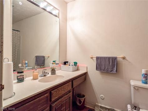 2069 Penguin Avenue Akron OH 44319
