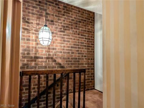2069 Penguin Avenue Akron OH 44319