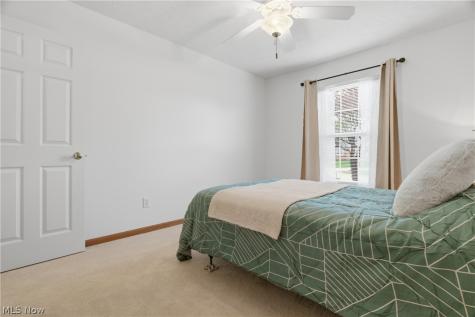 519 Heather Woods Drive Elyria OH 44035
