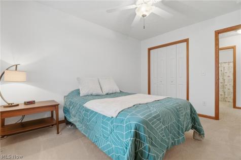 519 Heather Woods Drive Elyria OH 44035