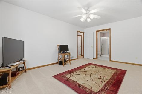519 Heather Woods Drive Elyria OH 44035