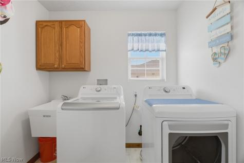 519 Heather Woods Drive Elyria OH 44035