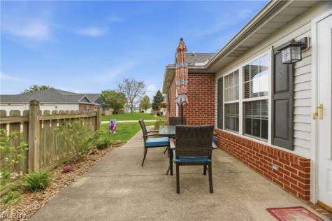 519 Heather Woods Drive Elyria OH 44035