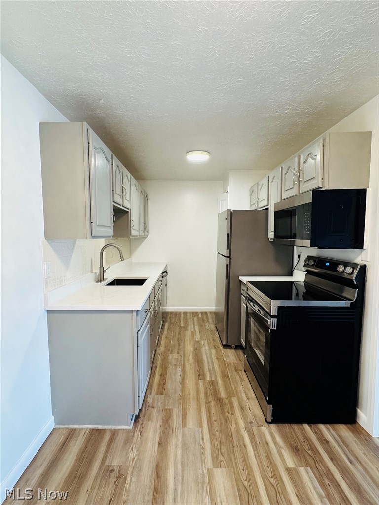 9911 Sunrise Boulevard North Royalton OH 44133