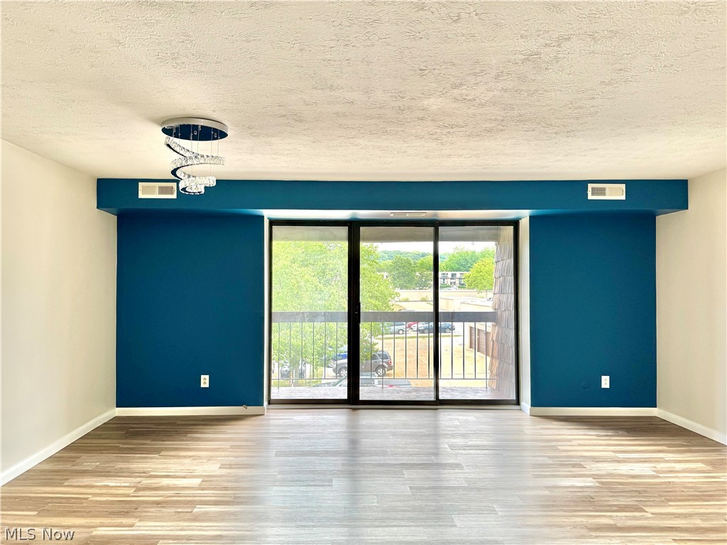 9911 Sunrise Boulevard North Royalton OH 44133