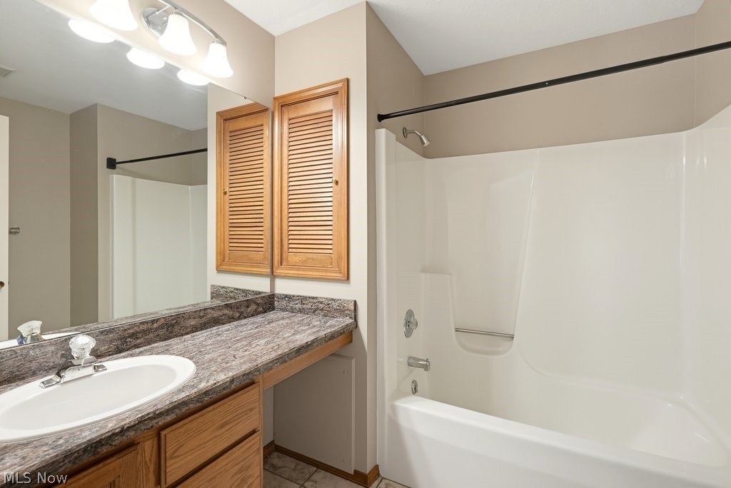 18601 Buccaneer Creek Lane Strongsville OH 44136