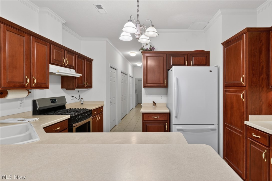 15 Hunters Woods Boulevard Canfield OH 44406