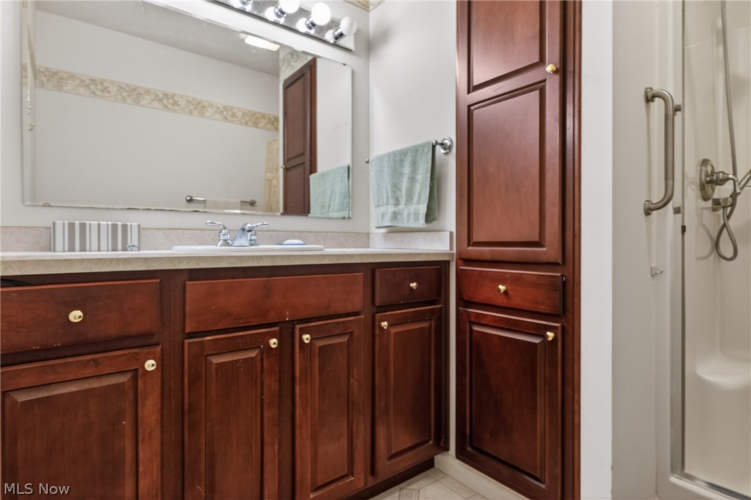 15 Hunters Woods Boulevard Canfield OH 44406