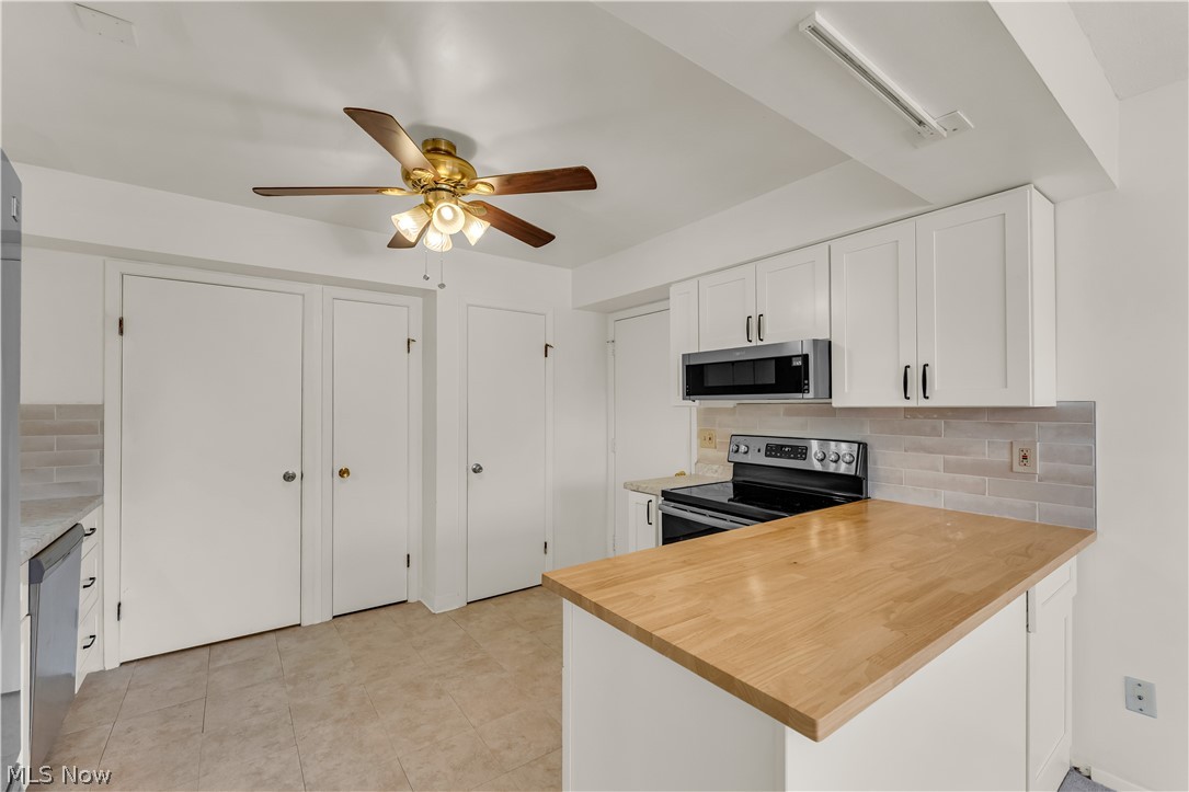 805 Tollis Parkway Broadview Heights OH 44147