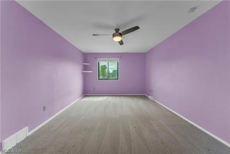 805 Tollis Parkway Broadview Heights OH 44147