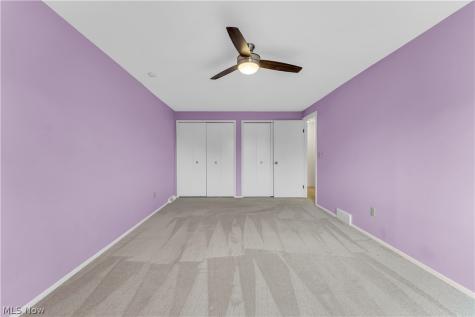 805 Tollis Parkway Broadview Heights OH 44147