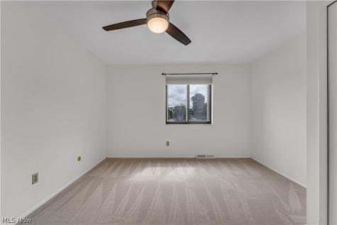 805 Tollis Parkway Broadview Heights OH 44147