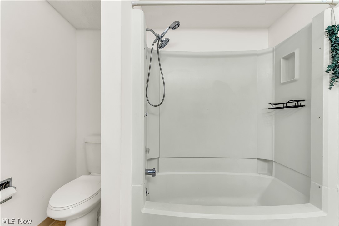 805 Tollis Parkway Broadview Heights OH 44147