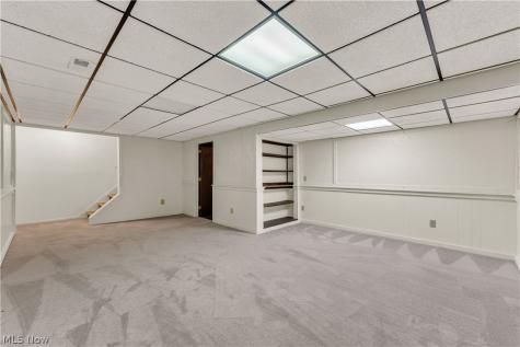 805 Tollis Parkway Broadview Heights OH 44147