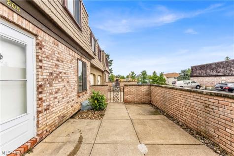 805 Tollis Parkway Broadview Heights OH 44147