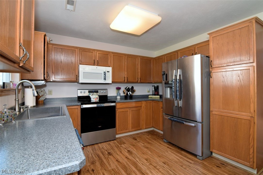 702 Jonquil Lane Madison OH 44057