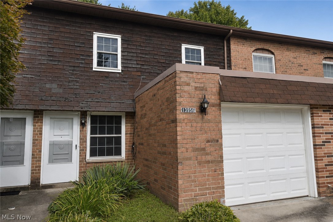 13956 Oakbrook Drive North Royalton OH 44133
