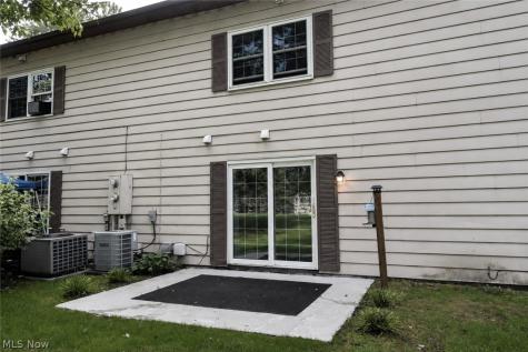 13956 Oakbrook Drive North Royalton OH 44133