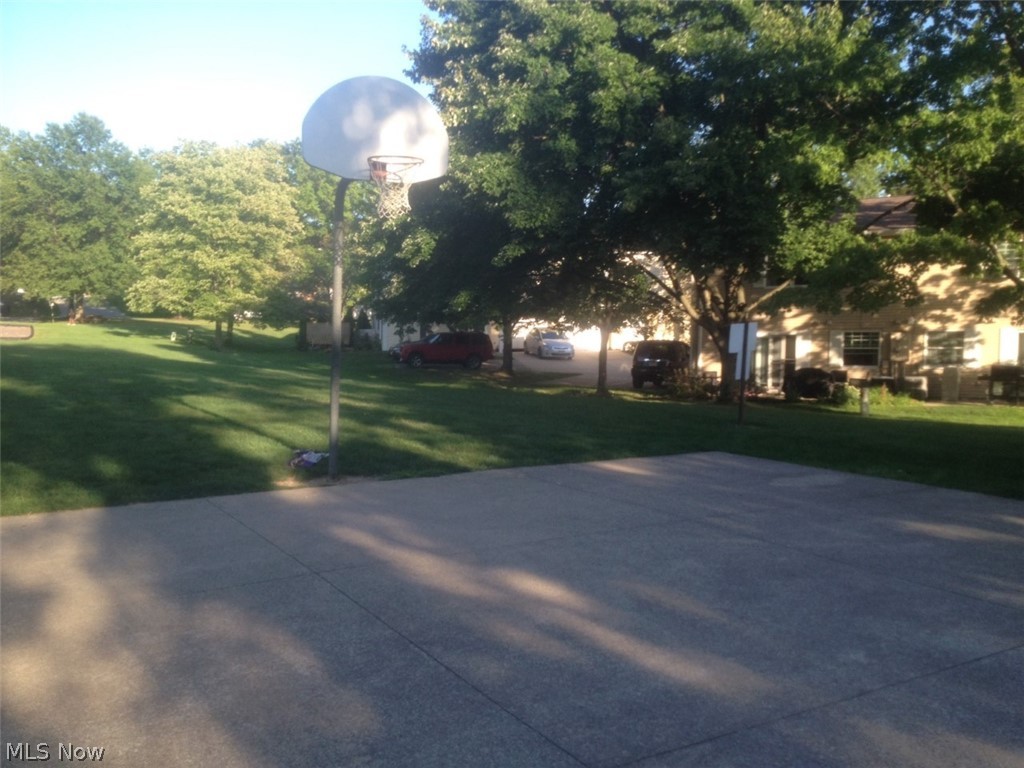 13956 Oakbrook Drive North Royalton OH 44133