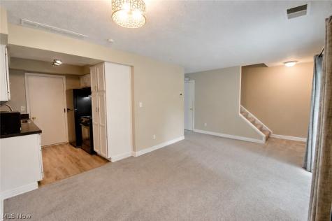 13956 Oakbrook Drive North Royalton OH 44133